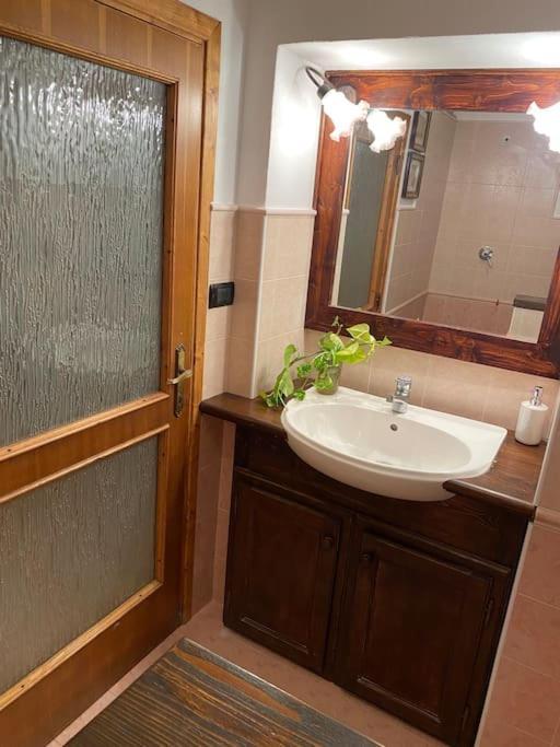 Casa Vacanze Fonte Del Menotre Foligno Exteriér fotografie