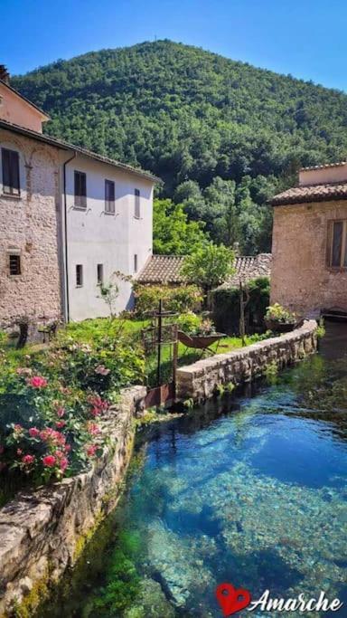 Casa Vacanze Fonte Del Menotre Foligno Exteriér fotografie